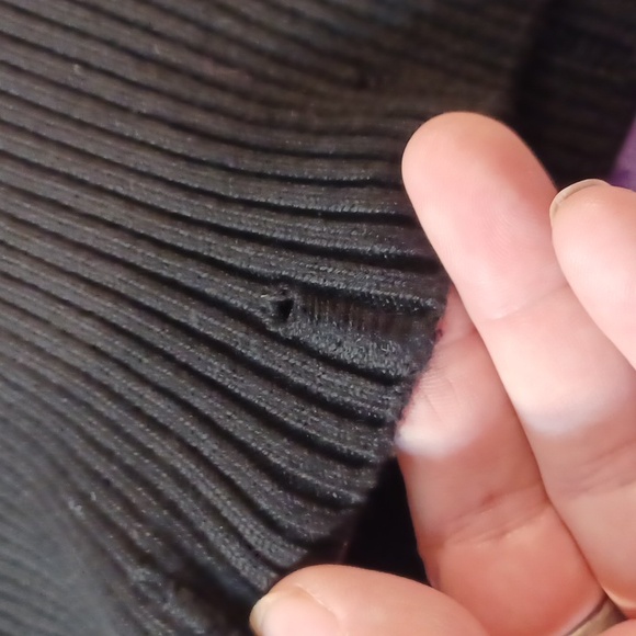 DOLLSKILL in collaboration with TWILIGHT BELLA/EDWARD FIRST KISS turtle neck 1x - Picture 5 of 16